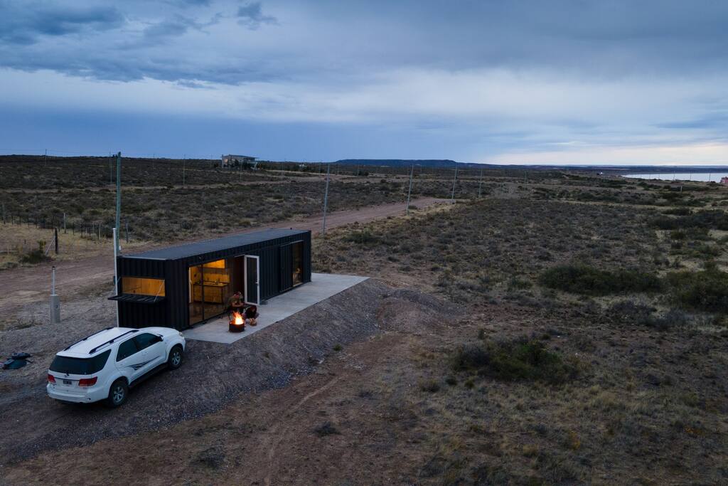 Container alojamiento Cobijo Patagonia en la costa atlántica